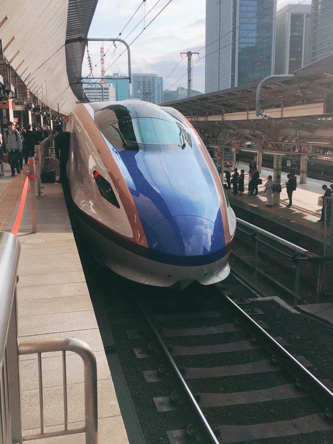 新幹線を使って、東京から盛岡まで緊急、長距離配送　　赤帽ファーストクラス配送